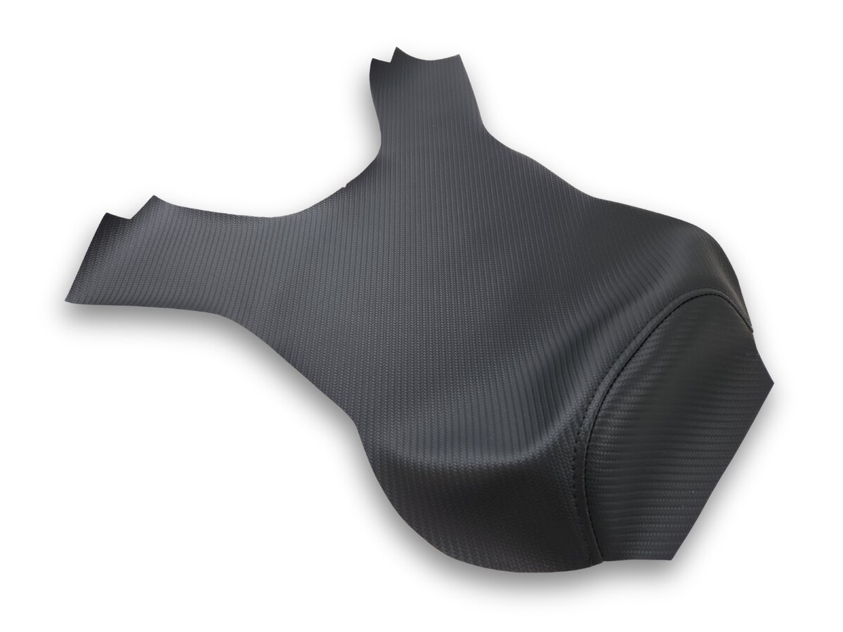 Matching tank cover in CFX to coordinate with Sargent's World Sport seats for the BMW R 1300 GS.